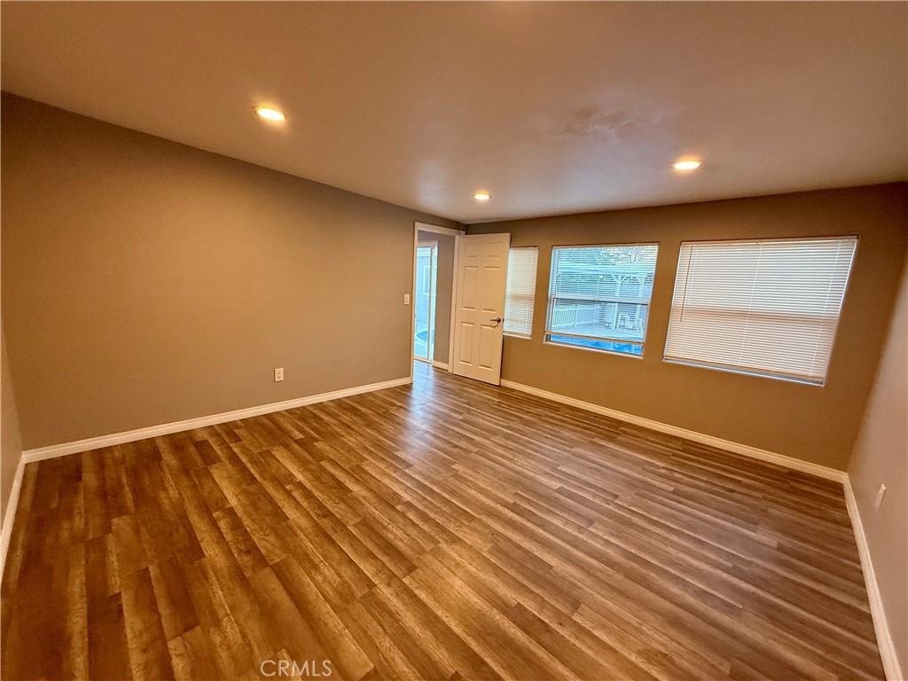 732 Niles St #732 - Photo 3 of 26