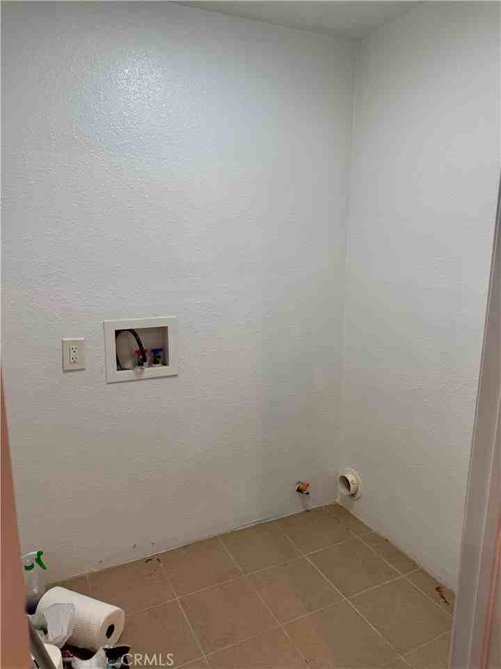 732 Niles St #732 - Photo 7 of 26