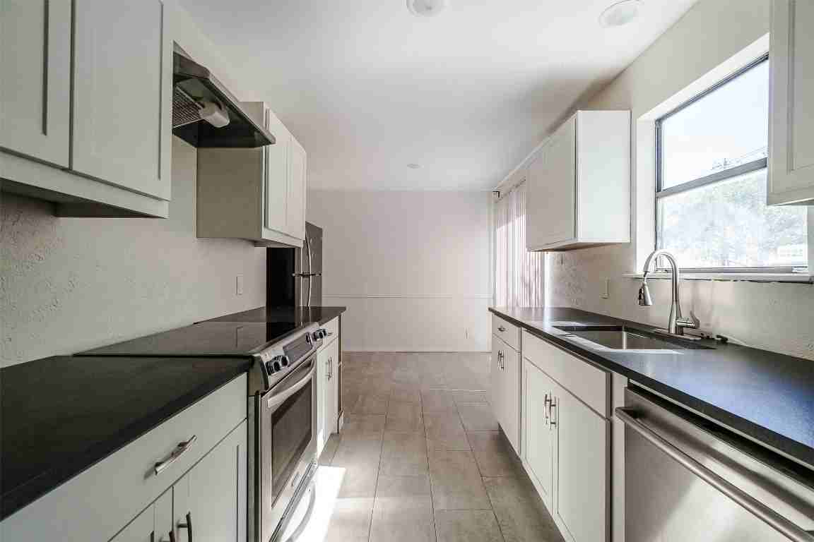 2106 Lamplight Village Cir #2106A - Photo 3 of 19