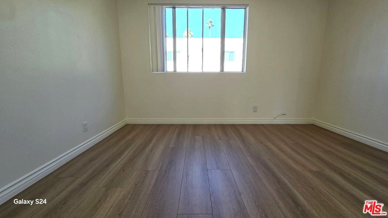 140 N Berendo St #140-2 - Photo 2 of 20