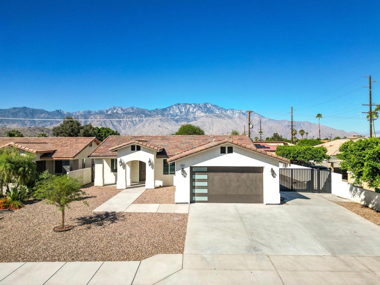 33595 Rancho Vista Dr #33595 - Photo 4 of 28