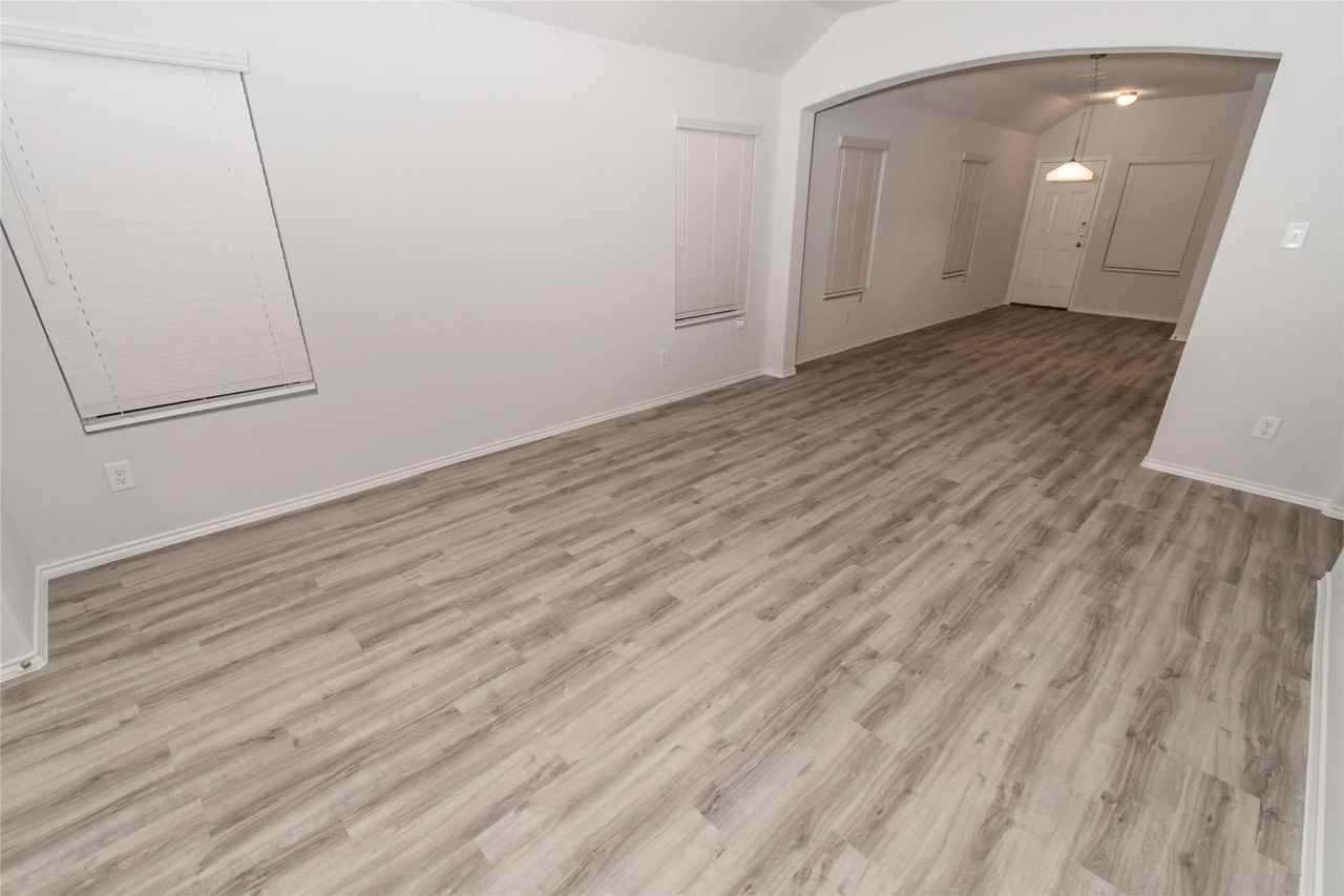 8602 Wilkins Oaks Dr #8602 - Photo 3 of 8