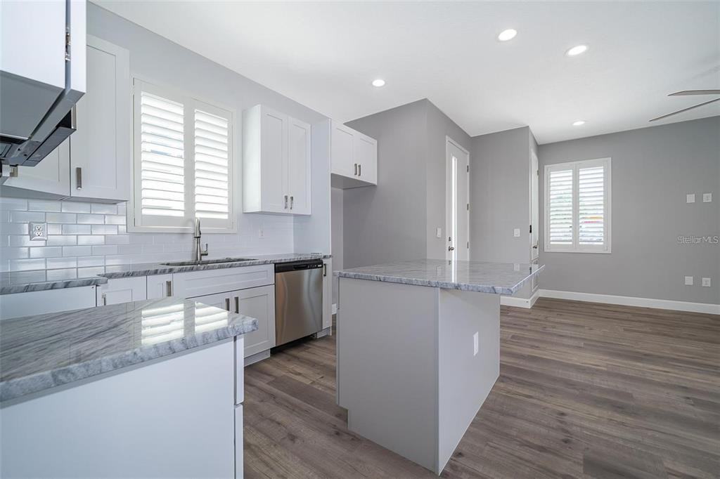 617 S Grant St #617 - Photo 2 of 17