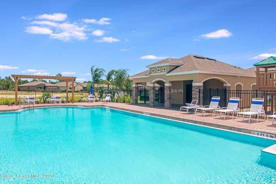 978 Remington Green Dr Se #978 - Photo 7 of 10