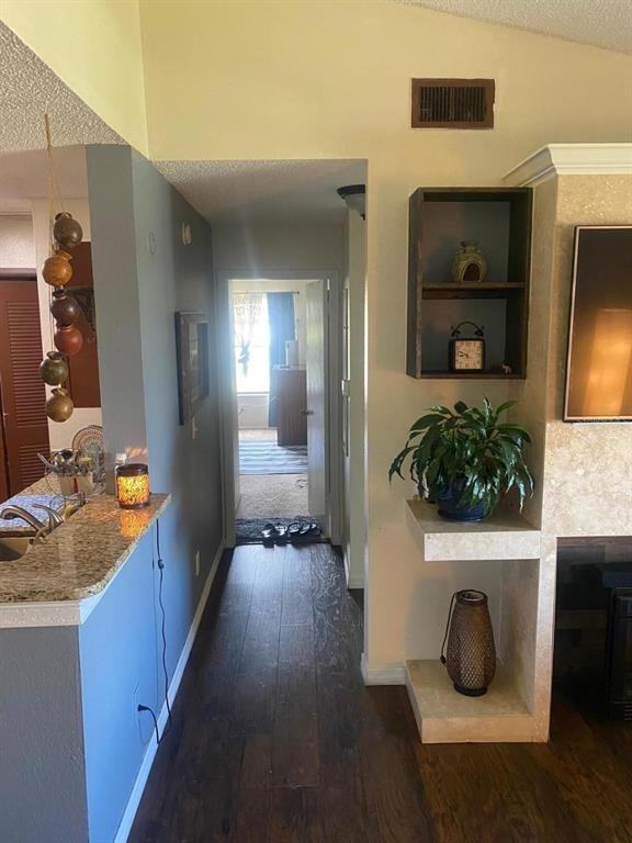 2030 Cascades Blvd #2030-302 - Photo 4 of 15