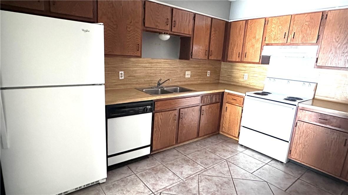 6620 Hardwick Dr #6620 - Photo 2 of 11