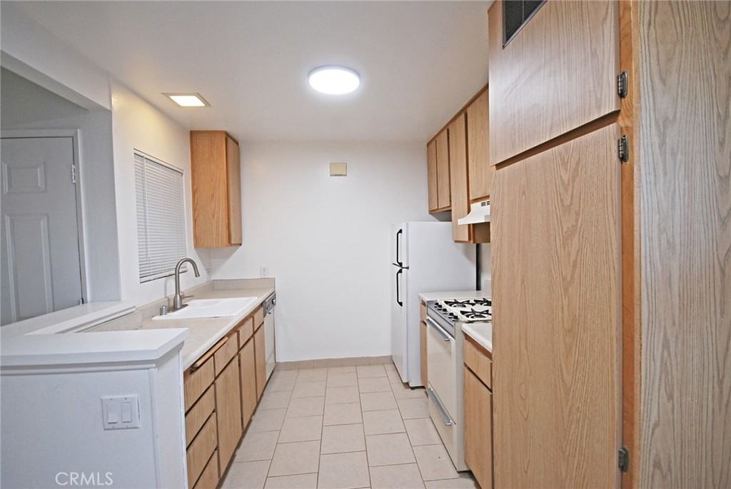 10229 De Soto Ave #10229 - Photo 5 of 24