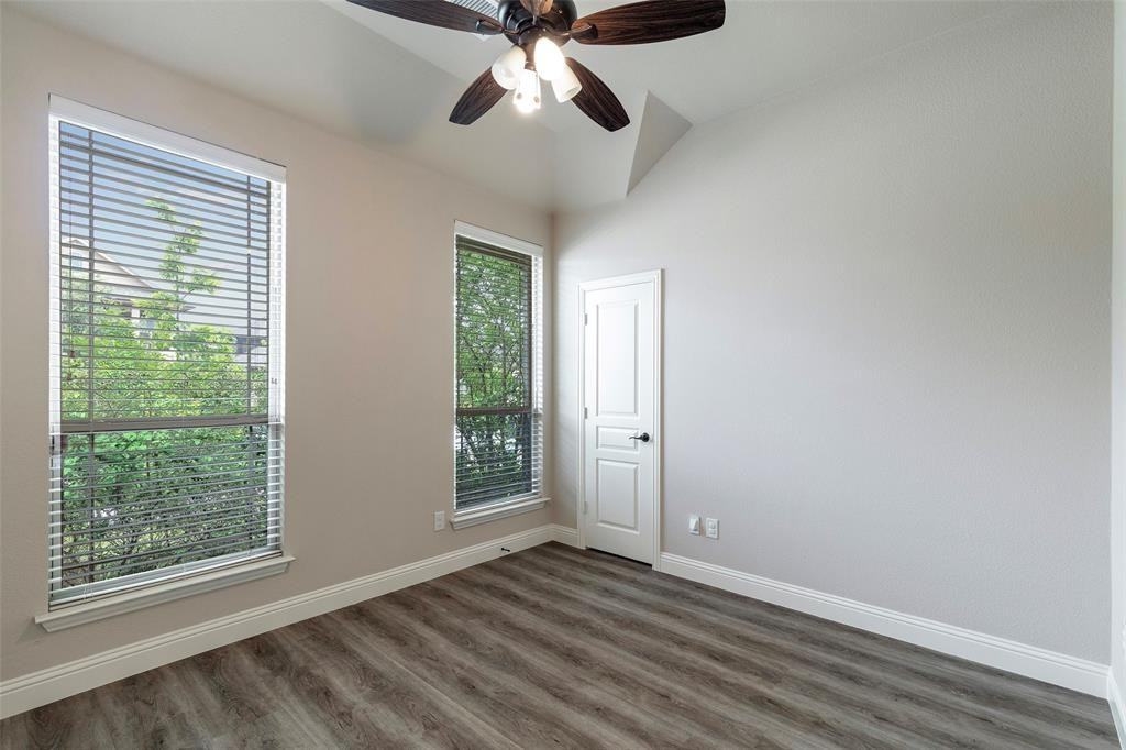 817 Edinburgh Dr #817 - Photo 6 of 25