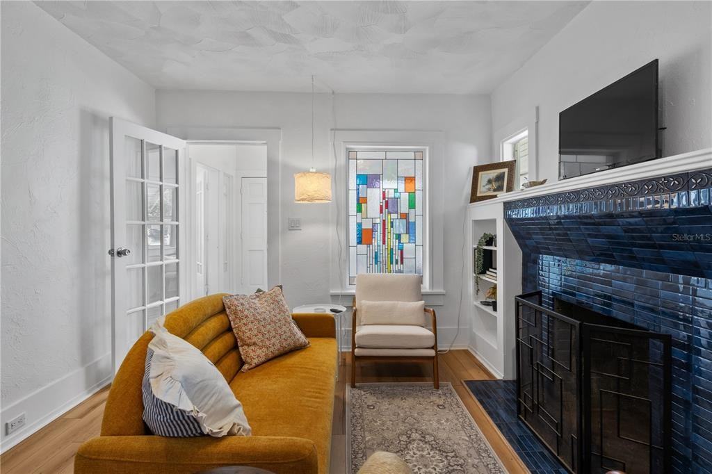 918 16th St W #918 - Photo 3 of 26