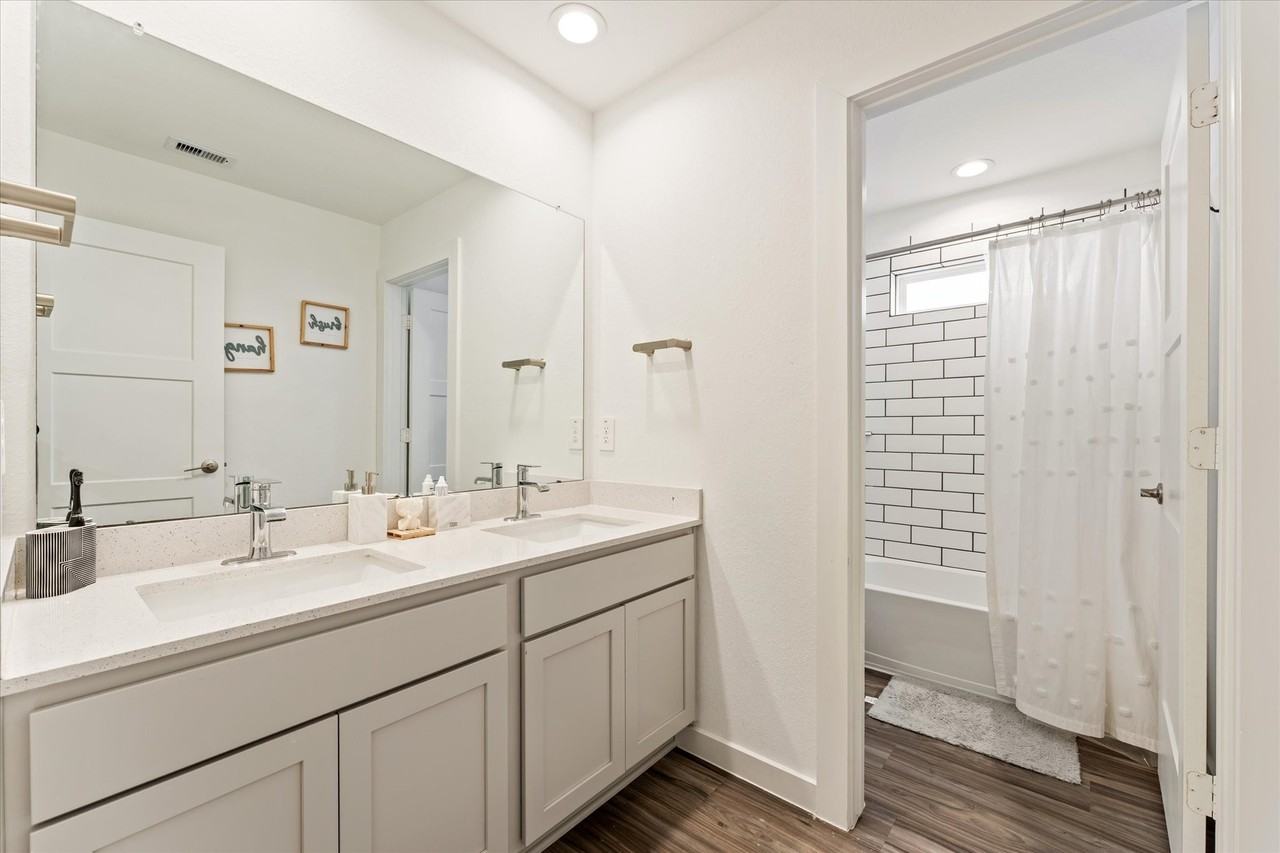 10212 Prairie Creek Ln #10212 - Photo 7 of 41