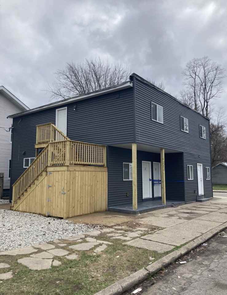 502 N Arthur St #1 - Photo 6 of 7