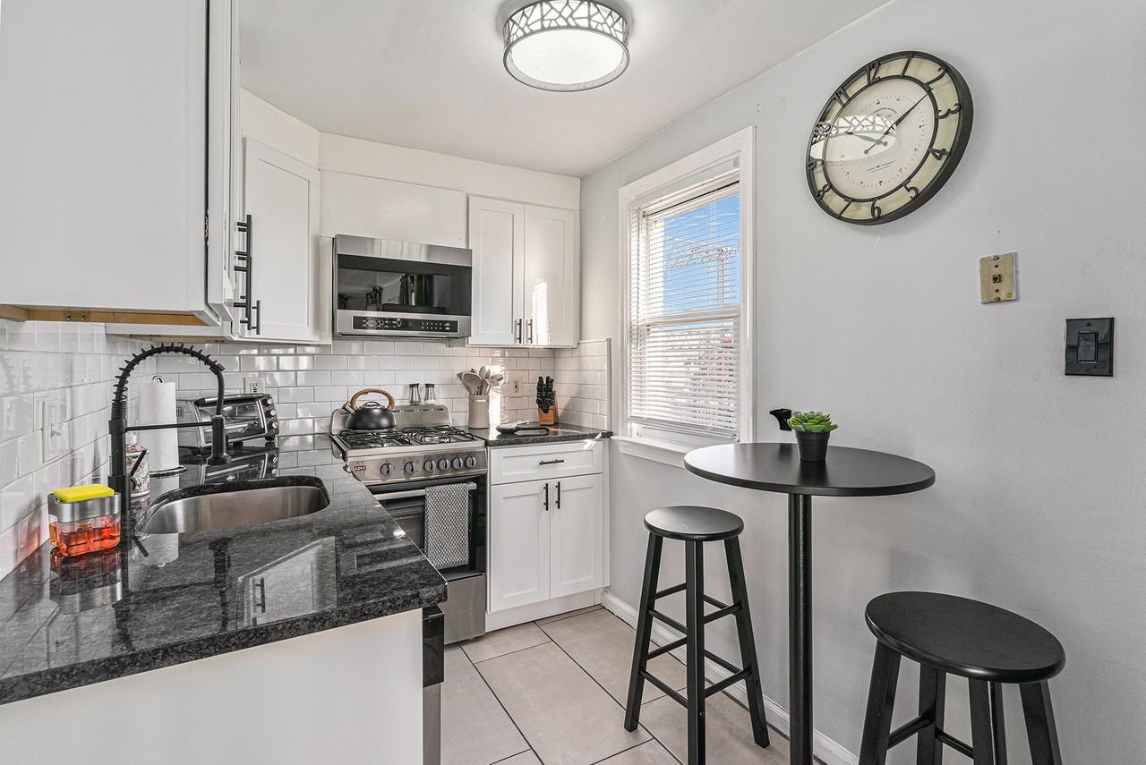 145 Isabel Ave #145B - Photo 5 of 37