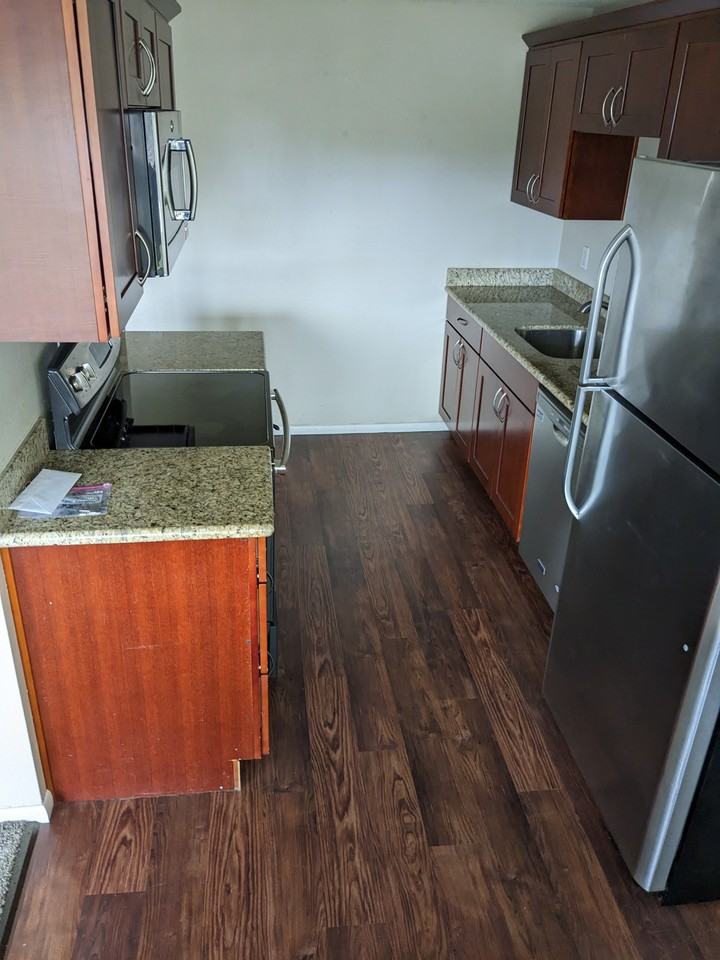 7508 Hill Ave #7 - Photo 3 of 9