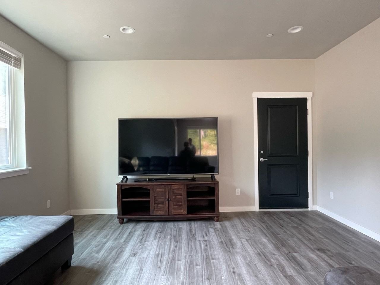 8093 Wenatchee Pl Nw - Photo 3 of 14