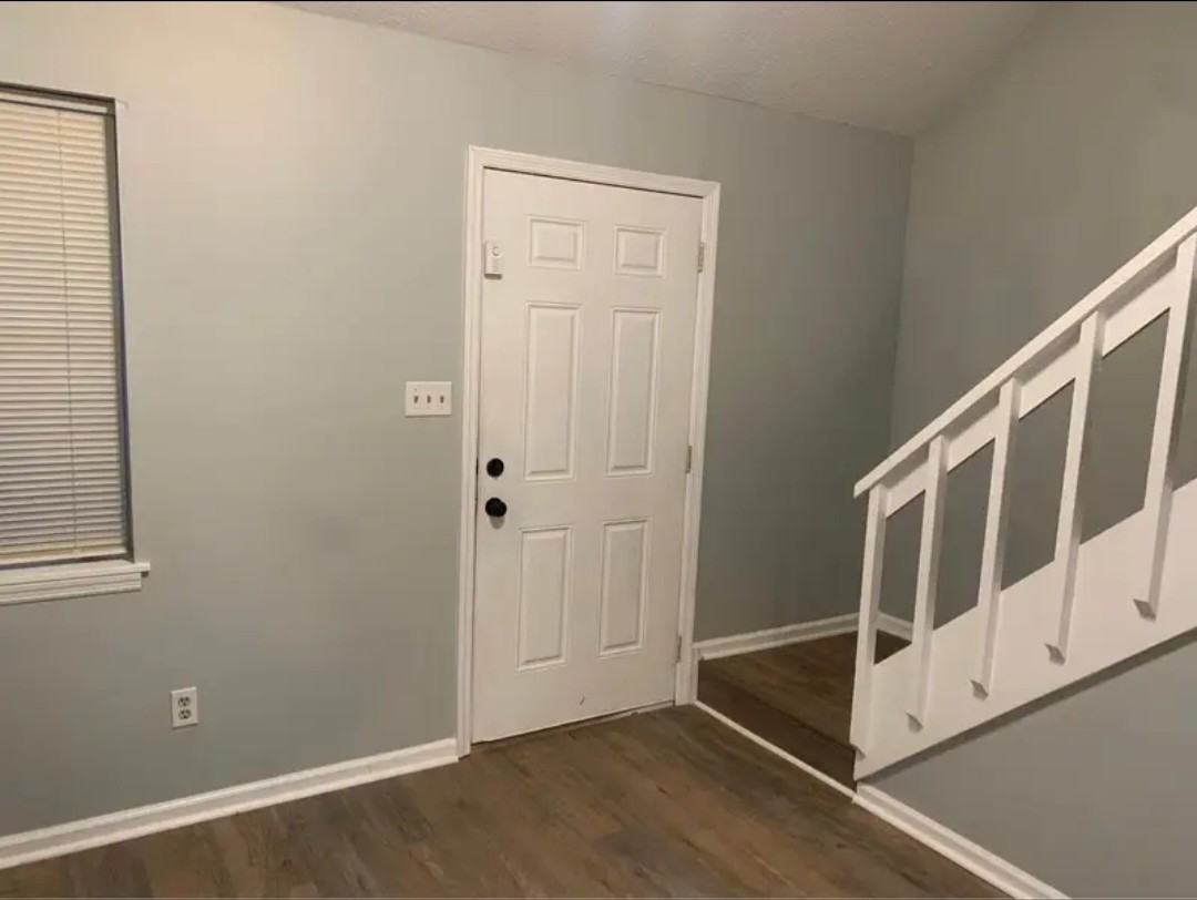 1962 Alpine Ct Nw #1962 - Photo 2 of 21