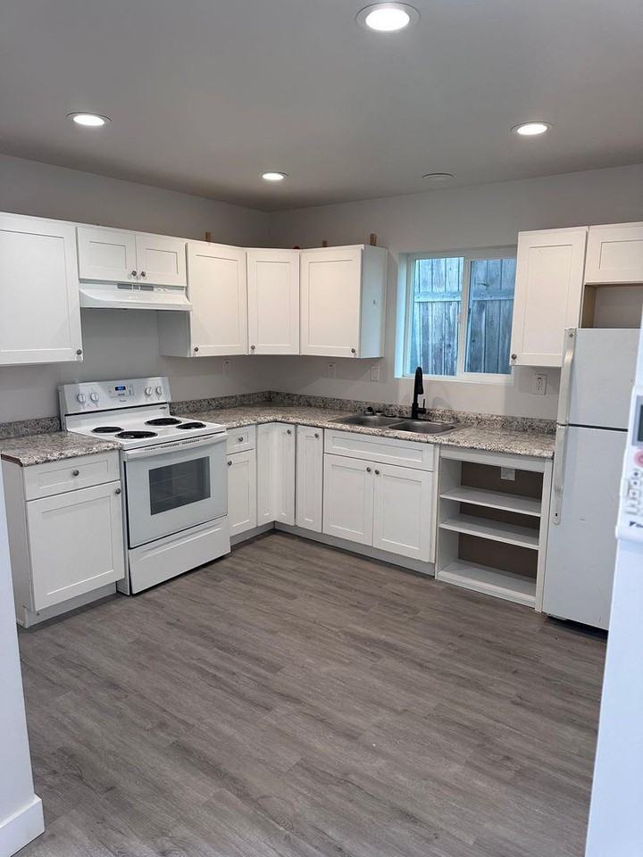 454 Colin Kelly Dr #454 - Photo 5 of 13