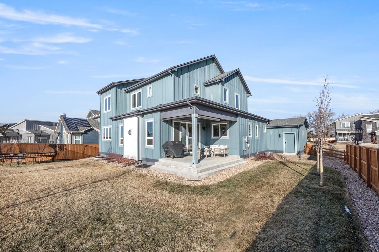 702 Delechant Dr - Photo 7 of 18