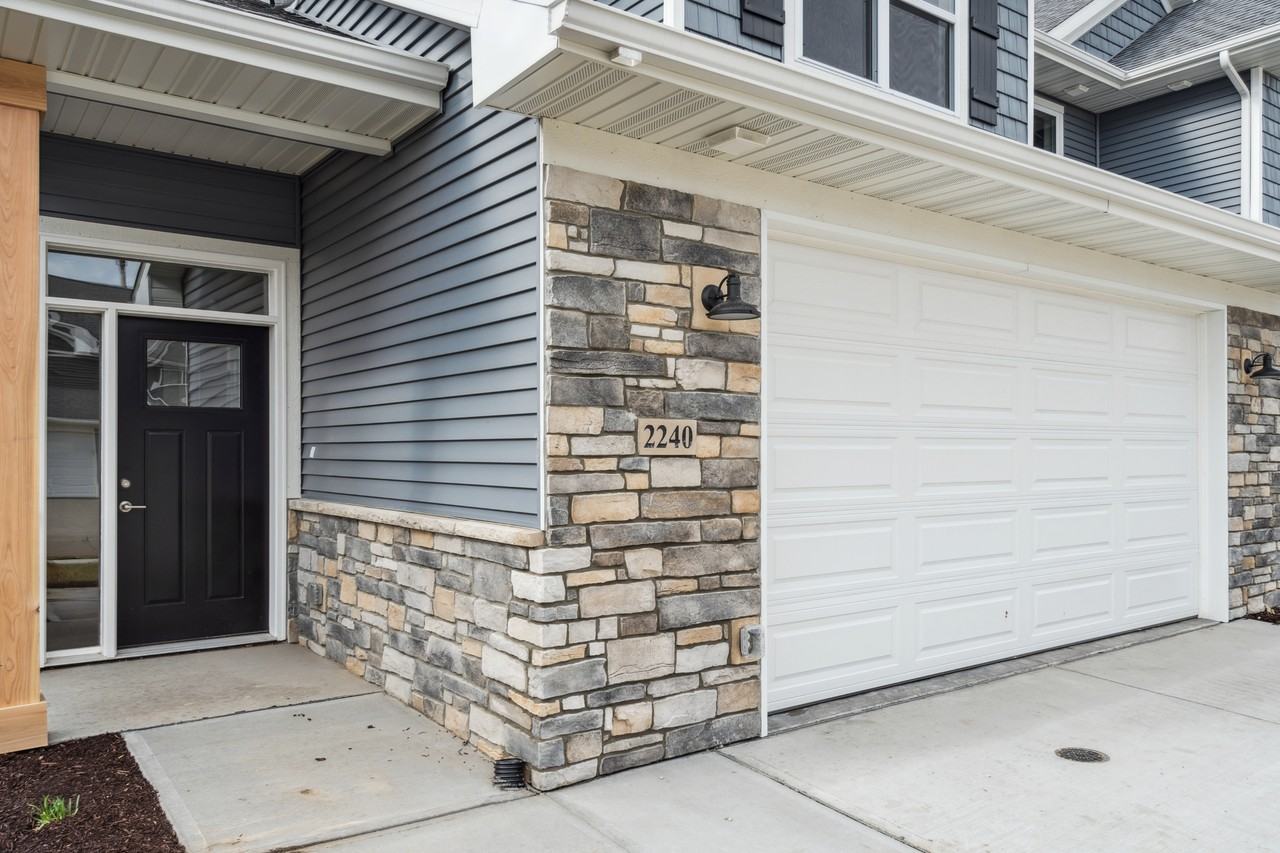 2240 Eversull Ln - Photo 2 of 28