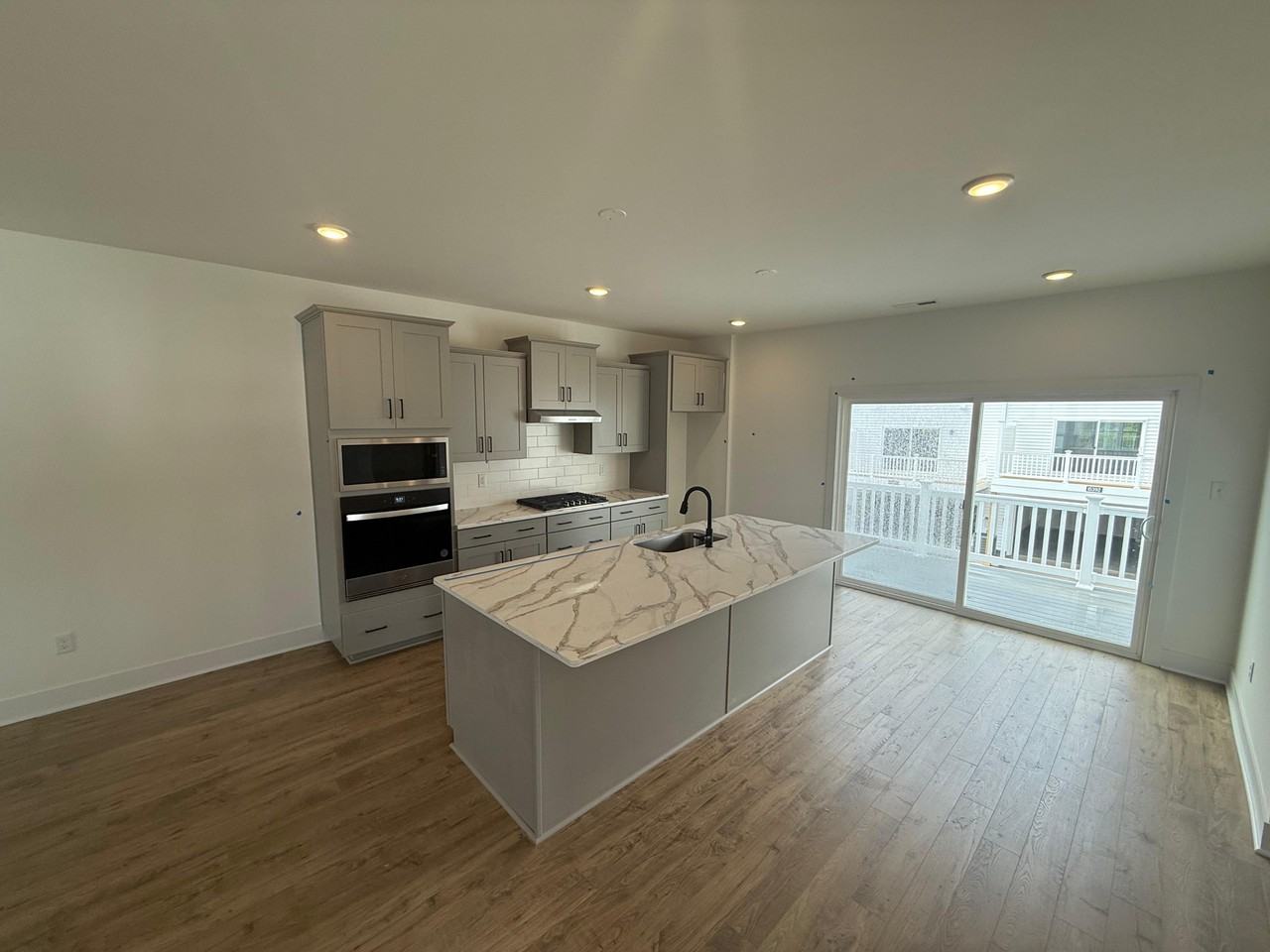 15390 Oasis Sun Aly #1 - Photo 5 of 21