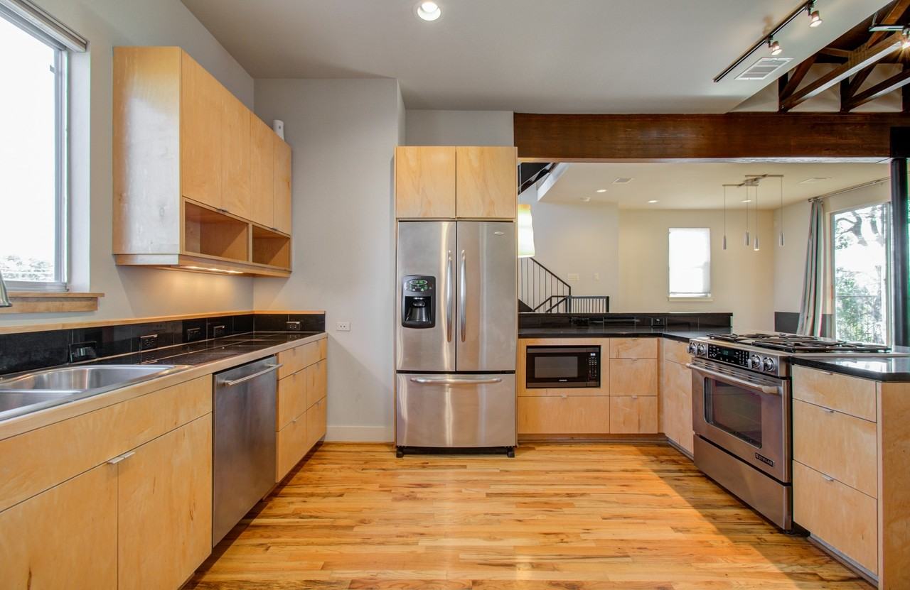 318 Mcalpine St #318 - Photo 7 of 25