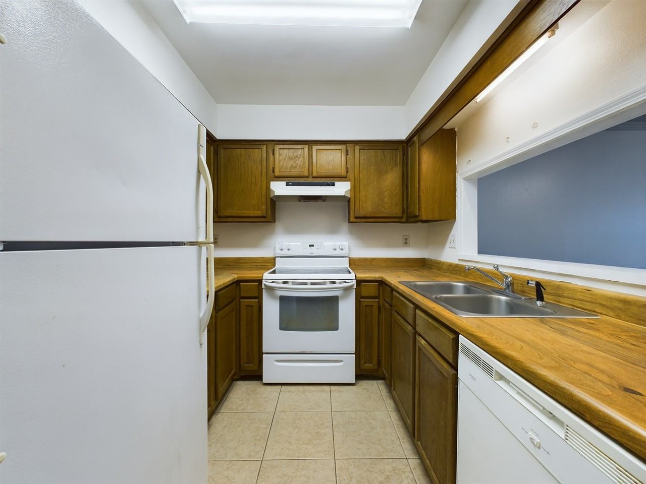 3150 Belle Meade Dr #B - Photo 4 of 19