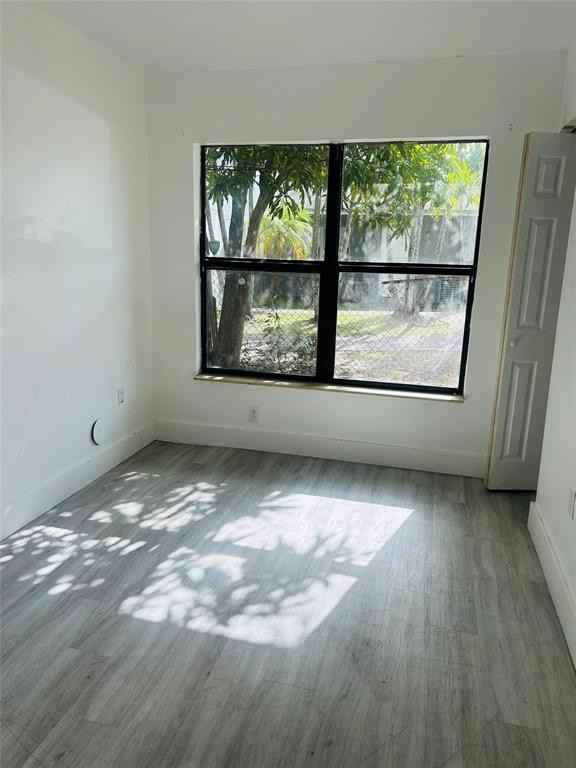 844 Nw 3rd Ave #844A - Photo 5 of 10