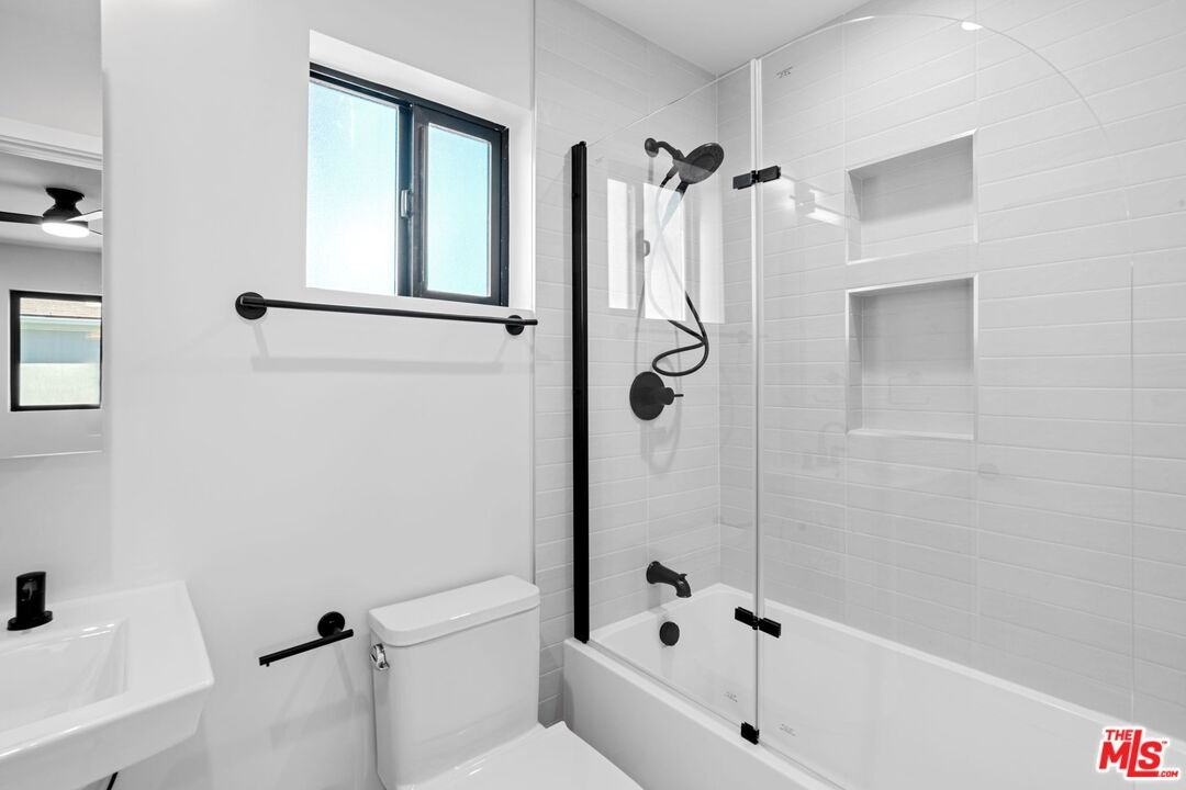 1518 1/2 Stearns Dr #1518 - Photo 7 of 16