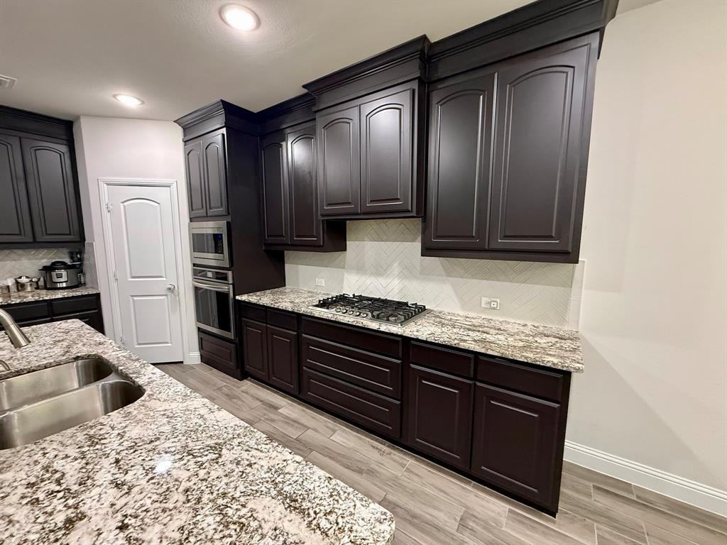 6842 Albany Park #6842