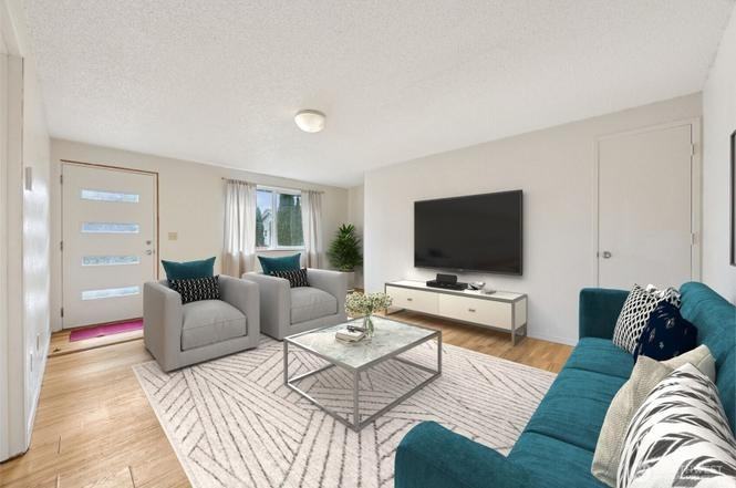 831 E 56th St #1 - Photo 4 of 13