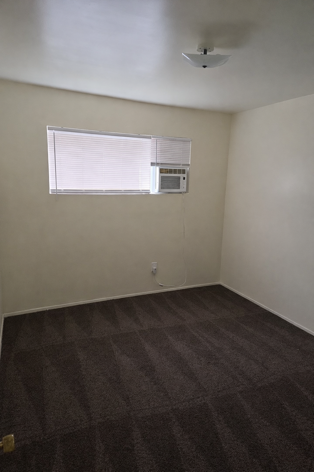 955 W C St #955C - Photo 5 of 9