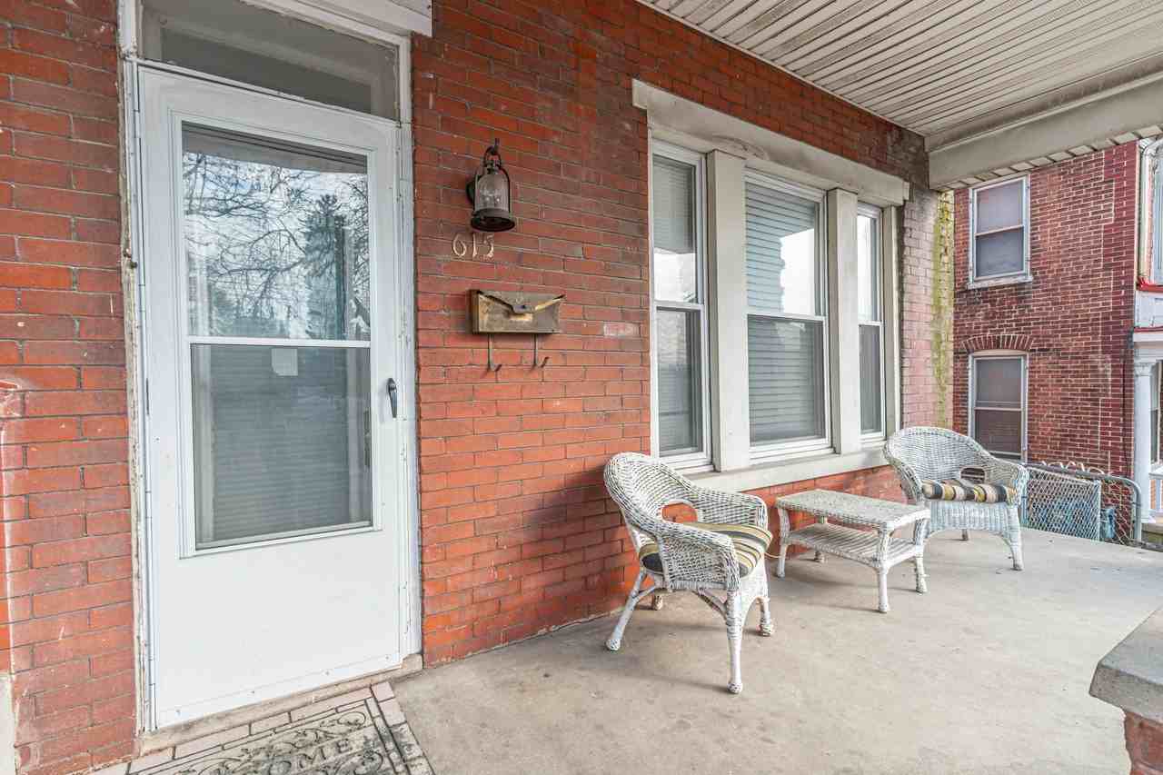 615 N George St - Photo 3 of 17