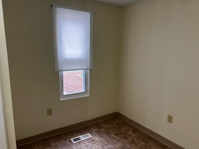 1 Adams Cir #D - Photo 5 of 6