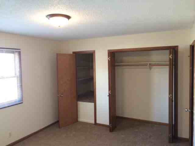 1145 Ohio St - Photo 5 of 6