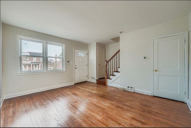 571 Welbrook Rd - Photo 2 of 15