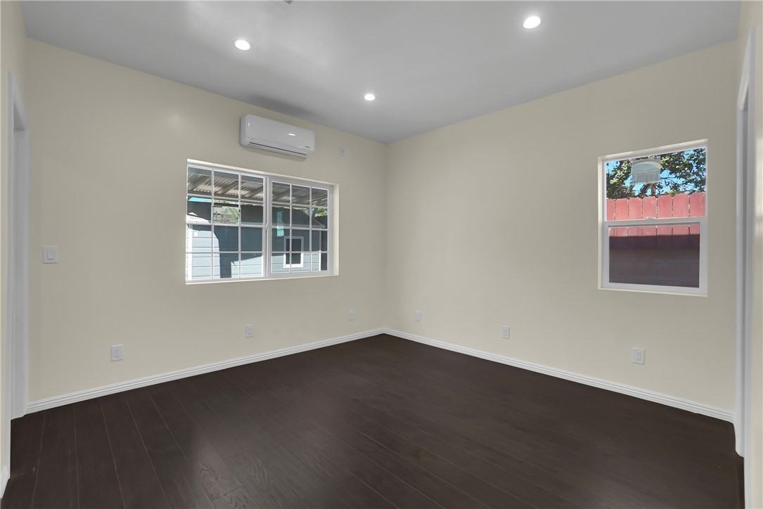 23393 Schoolcraft St #23393 - Photo 6 of 24