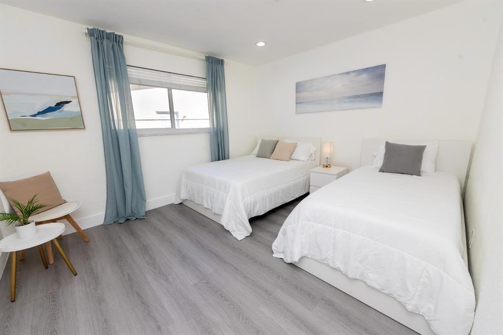 475 Ne 142nd St #475 - Photo 2 of 21