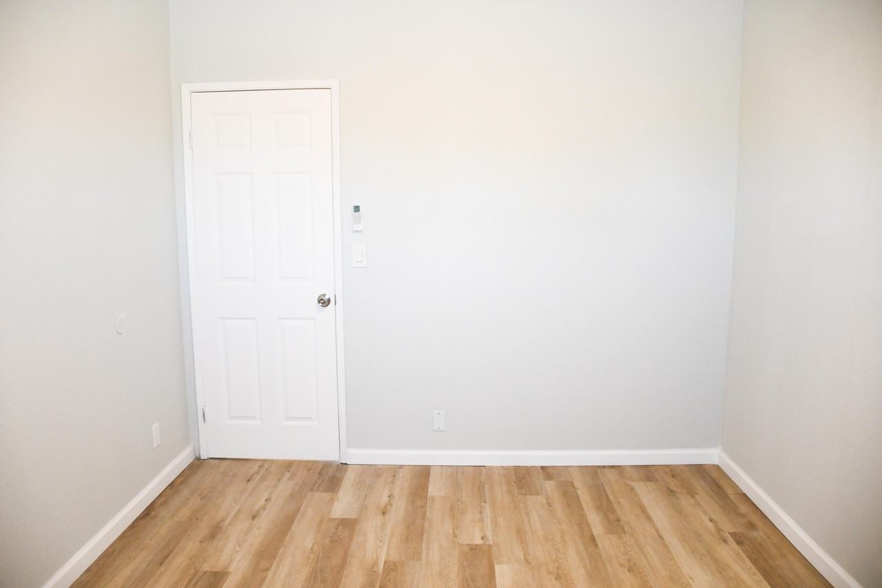 61576 Aberdeen Dr #61576 - Photo 6 of 31