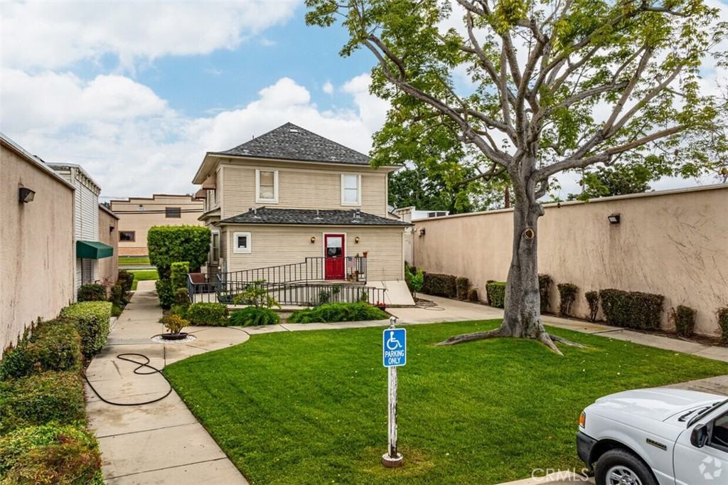 1460 W 9th St #1460 - Photo 2 of 6