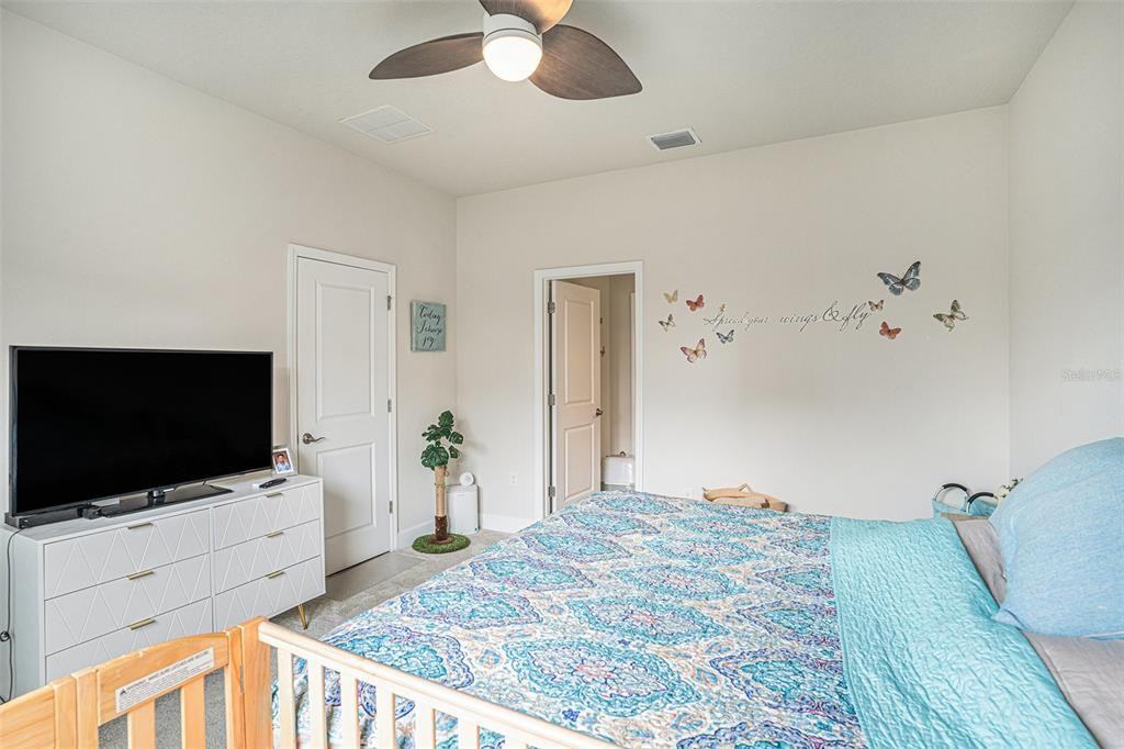 19056 Heavenside Ct Spring Hill #19056 - Photo 3 of 25