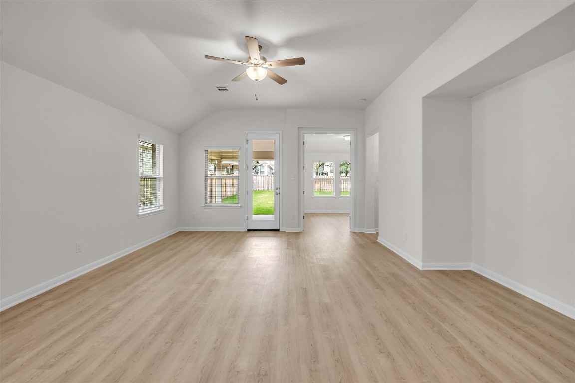 113 Charro Ct #113 - Photo 4 of 29