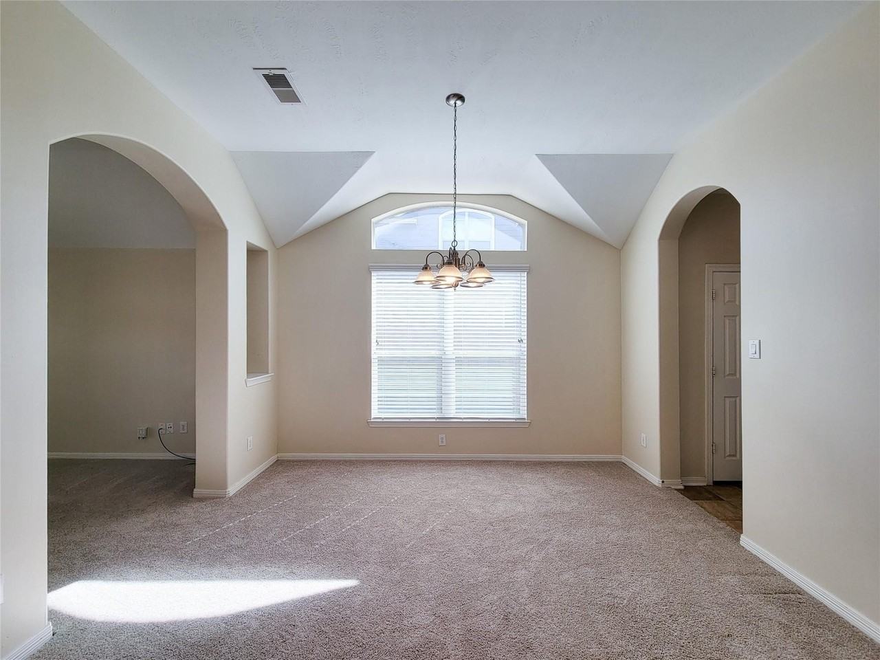 25219 Piney Heights Ln #25219 - Photo 7 of 37