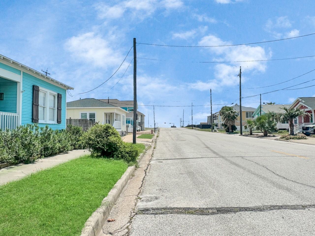 1504 14th St #1504 - Photo 4 of 23