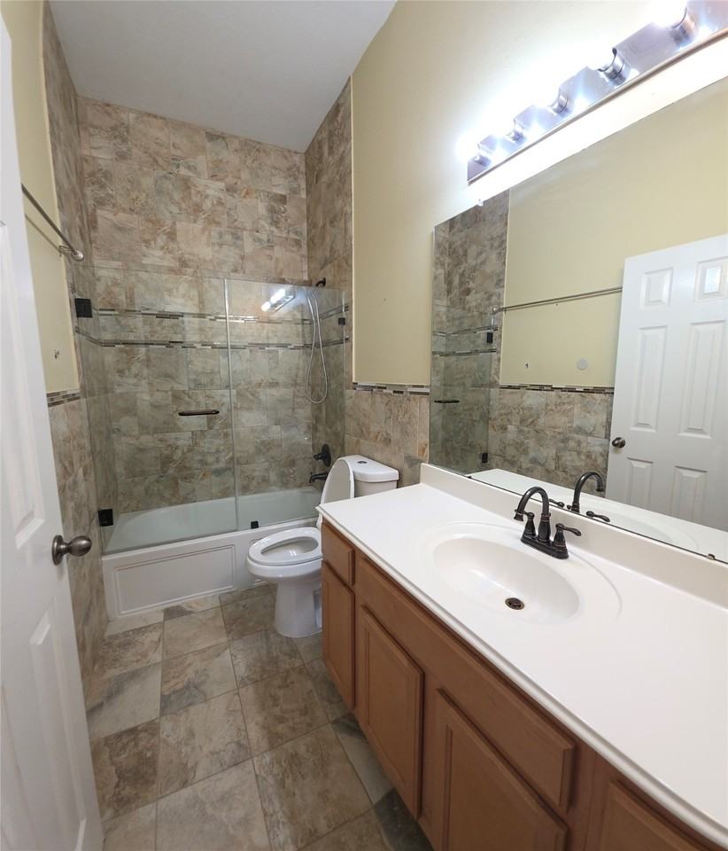 16006 Wilmington Park Ln #16006 - Photo 5 of 7