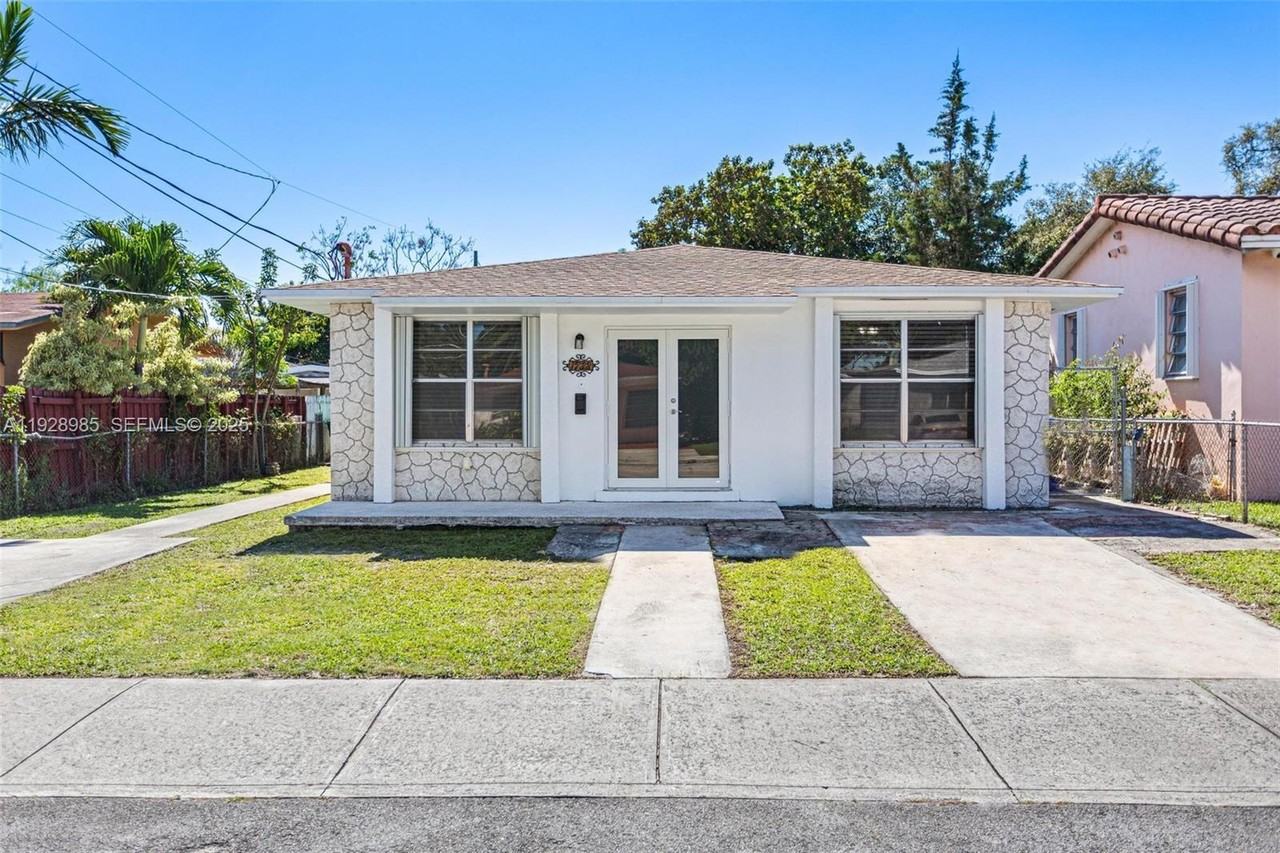 1722 Nw 5th St #1722-1722 - Photo 5 of 18