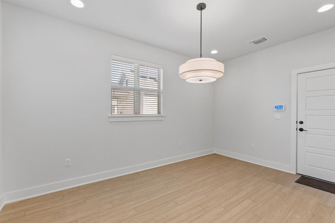 8707 Alderman Dr #8707 - Photo 7 of 33