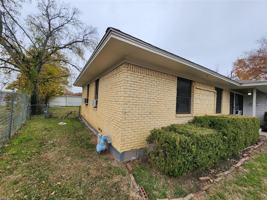 featured image of 843 Harbor Dr #843