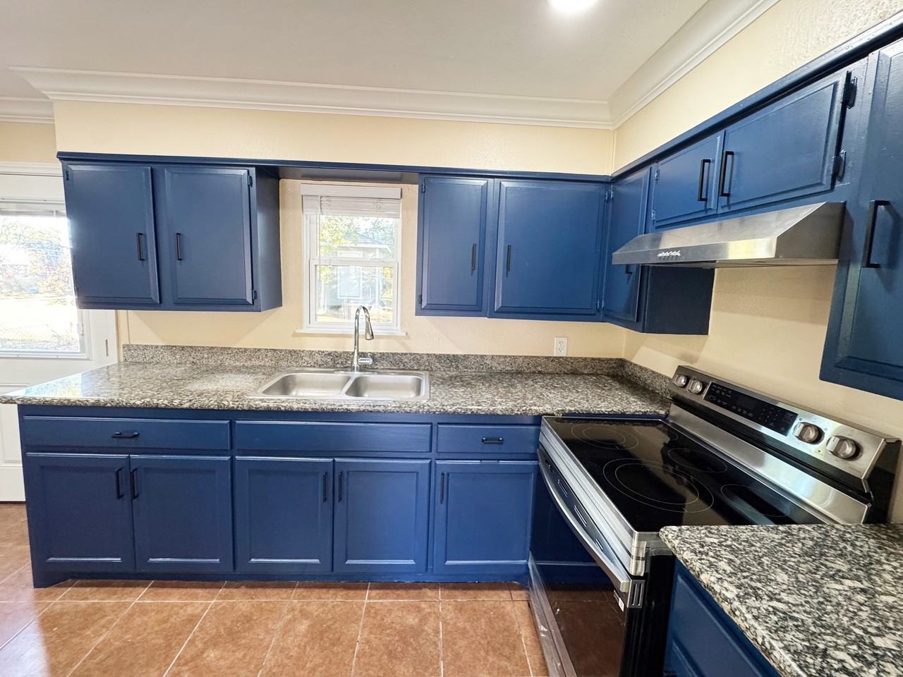 3238 Texas Ave #3238 - Photo 6 of 17