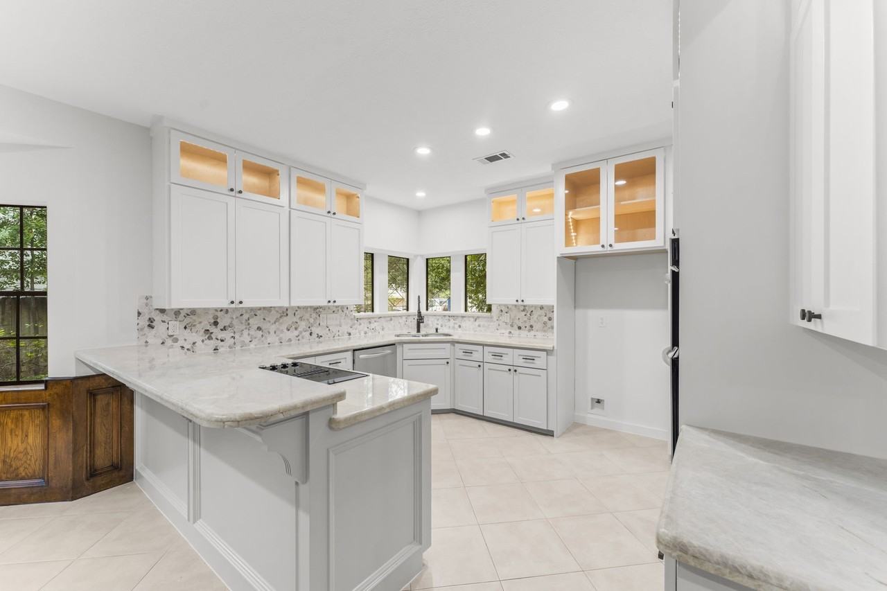 6 Thornhedge Ct #6 - Photo 6 of 40