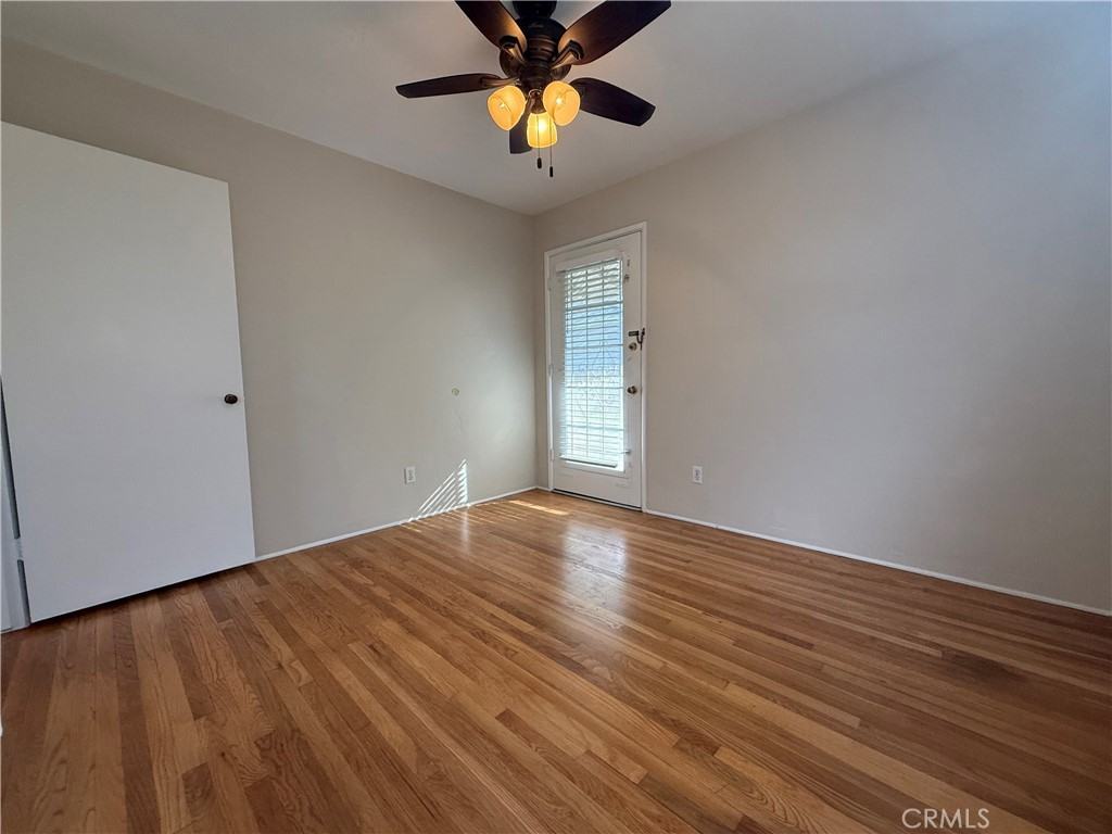 605 North Pl #605 - Photo 4 of 16