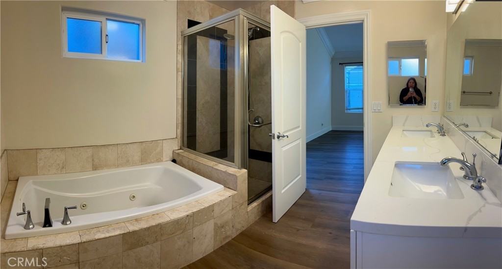 13768 Cordary Ave #13768 - Photo 7 of 46